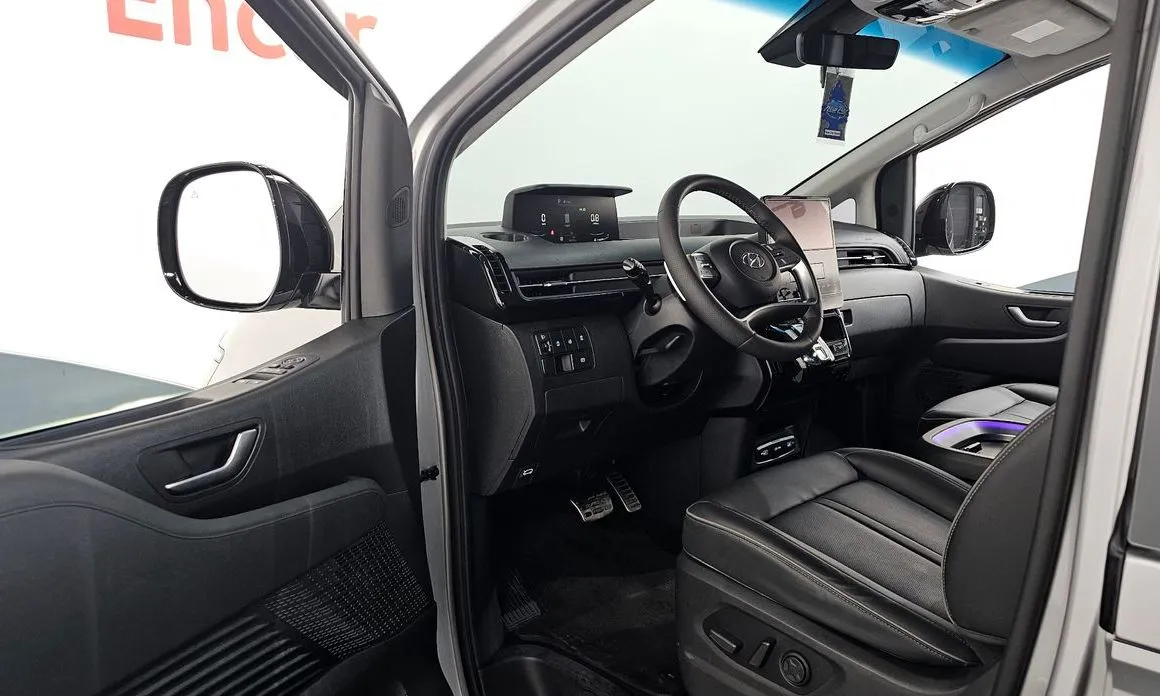 Hyundai Staria 2023 из KR, фото 4