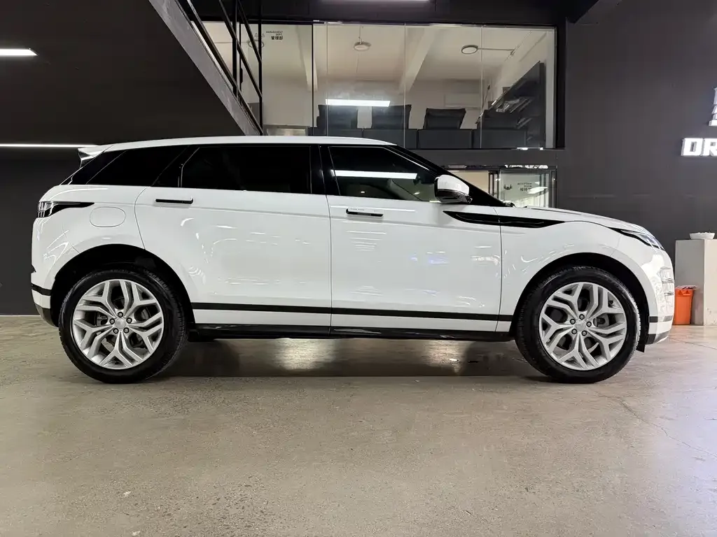 Land Rover Evoque — фото 3