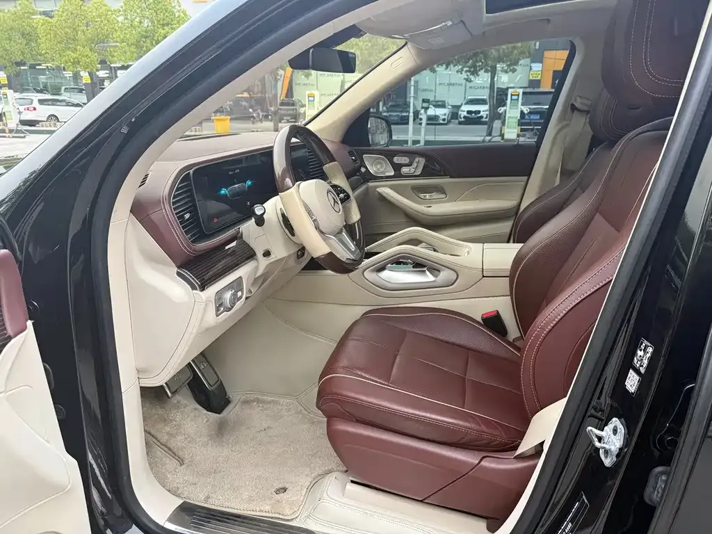 Mercedes-Benz GLS — фото 2