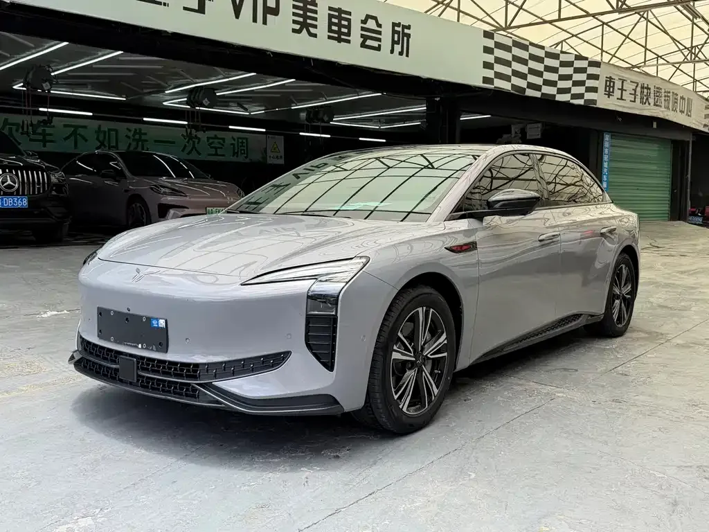 Hongqi EH7 2024 из CN, фото 4