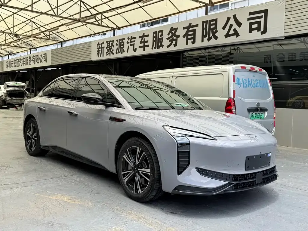 Hongqi EH7 2024 из CN, фото 6