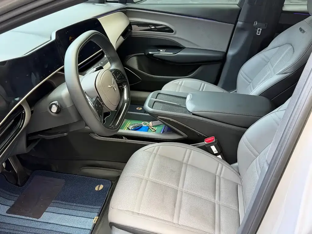 Hongqi EH7 2024 из CN, фото 7