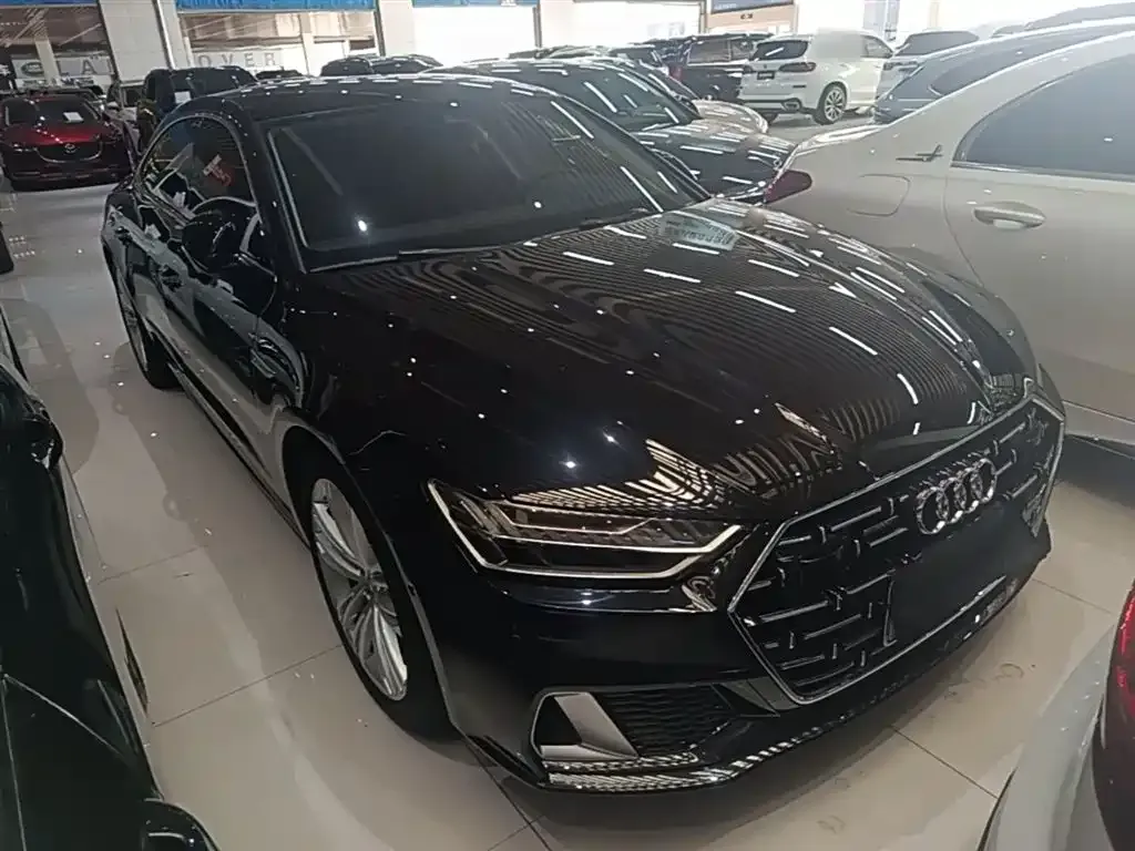 Audi A7L — фото 6