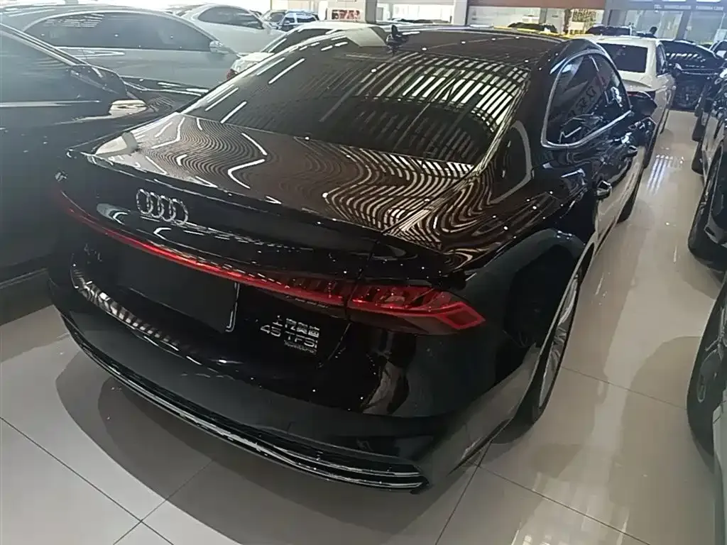 Audi A7L — фото 4