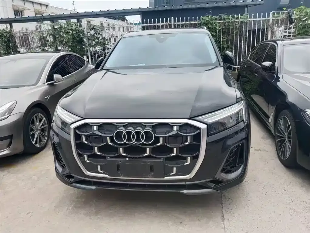 Audi Q7 — фото 5