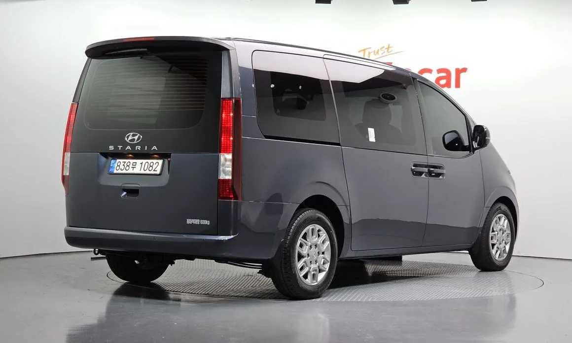 Hyundai Staria 2023 из KR, фото 2