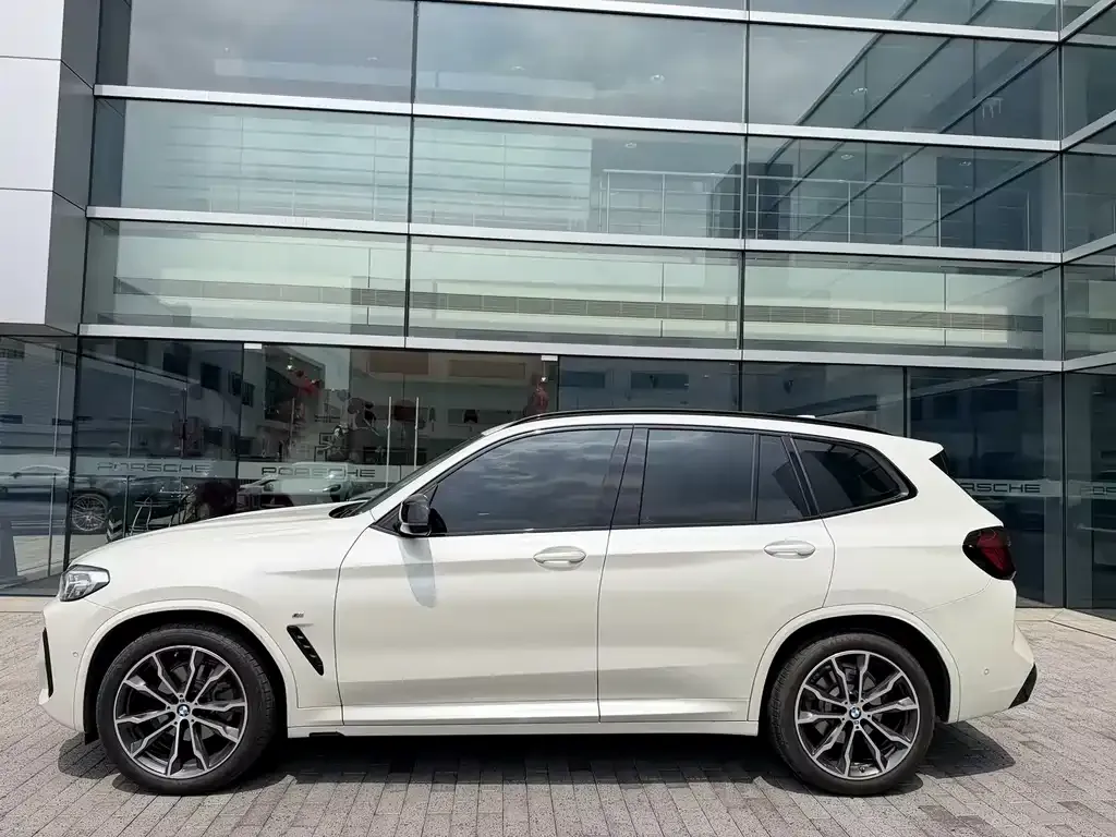 BMW X3 — фото 10