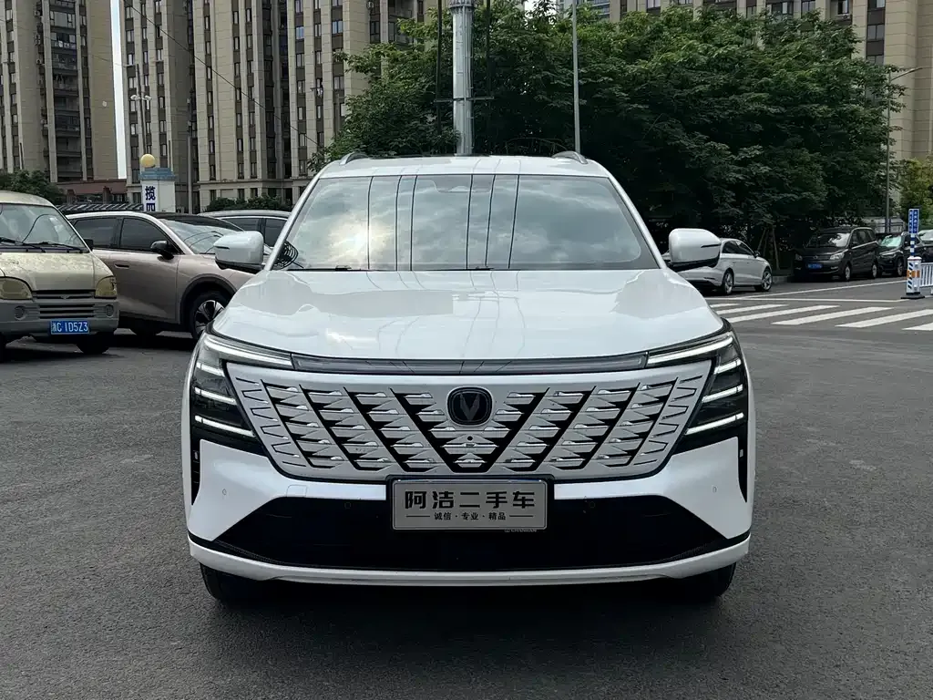 Changan CS75PLUS — фото 2