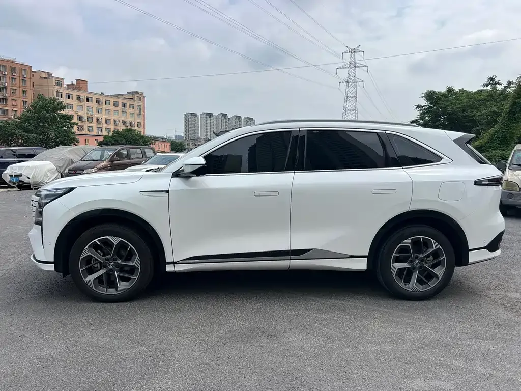 Changan CS75PLUS — фото 10