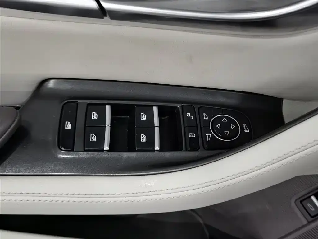 BYD PLUS New Energy — фото 2