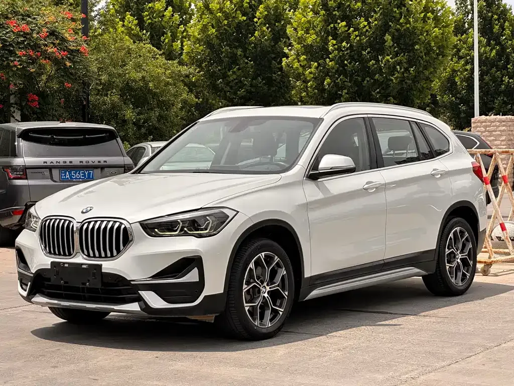 BMW X1 — фото 1
