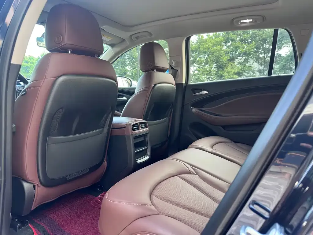 Buick Envision Plus — фото 3