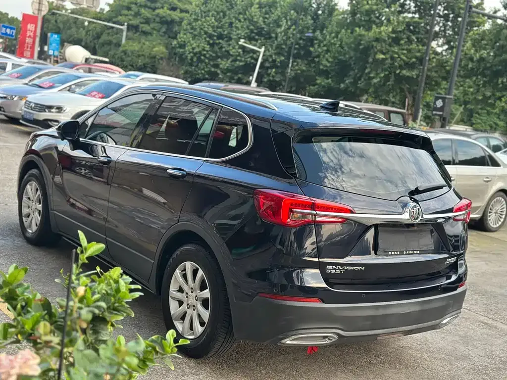 Buick Envision Plus — фото 8