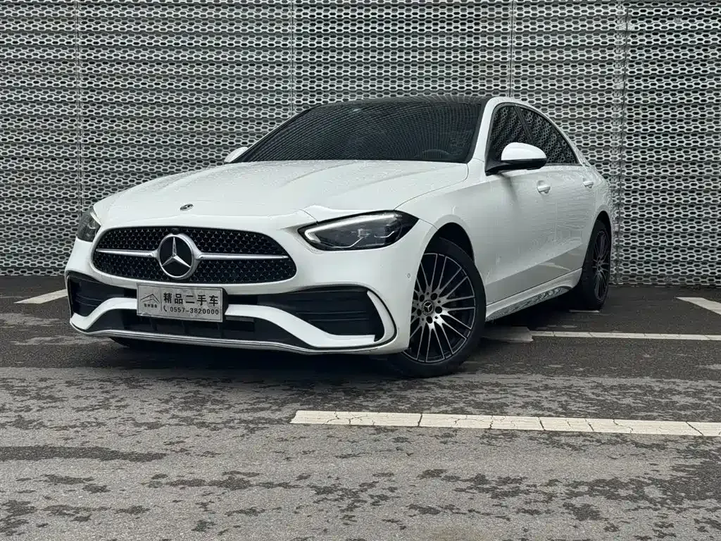 Mercedes-Benz C-Class — фото 1