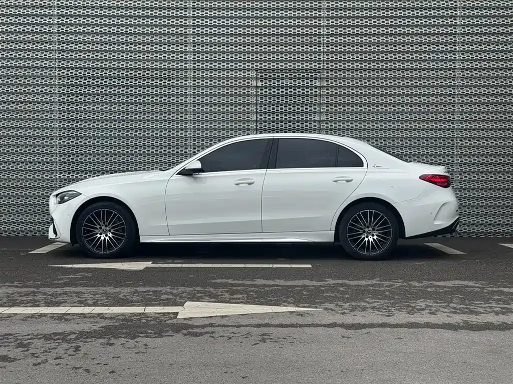 Mercedes-Benz C-Class — фото 7