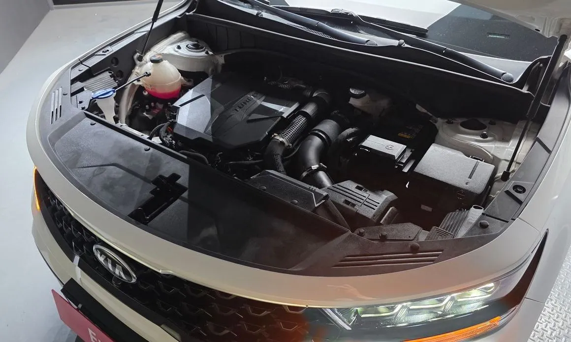 Kia Sorento — фото 8