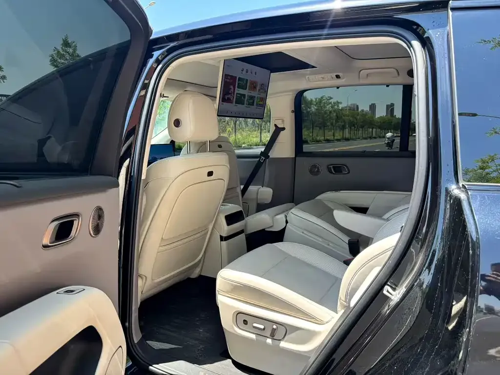 Li Auto i8 2025 из CN, фото 8