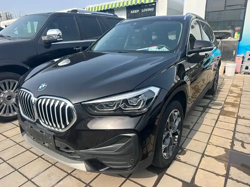 BMW X1 — фото 1