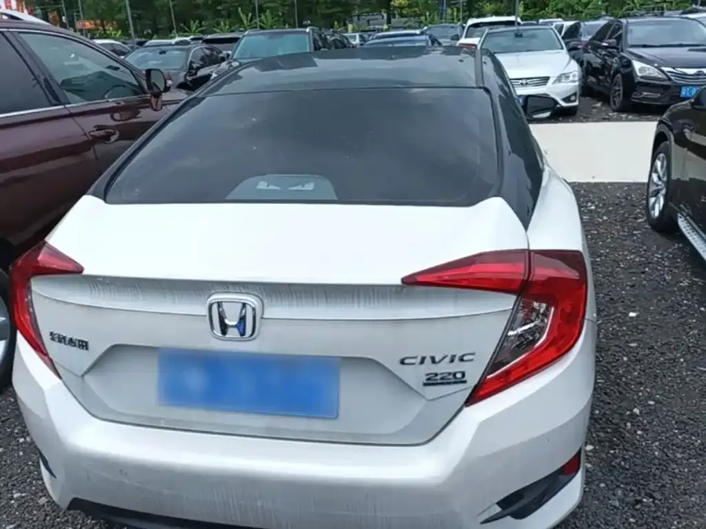 Honda Civic — фото 3