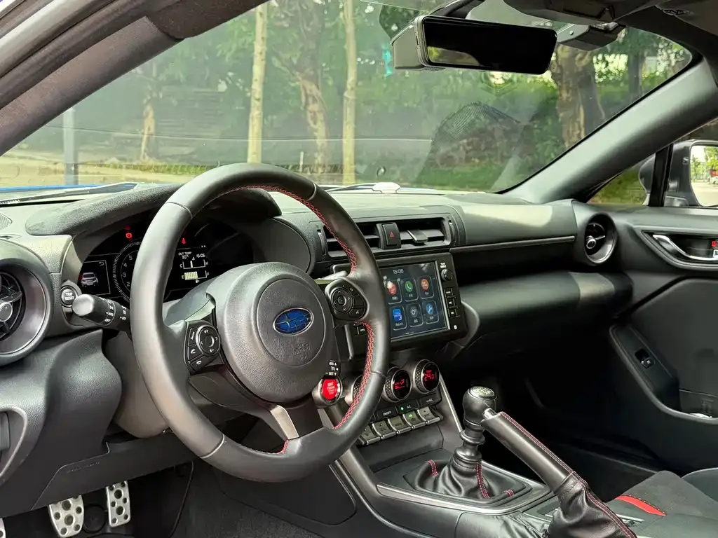 Subaru BRZ 2022 из CN, фото 6
