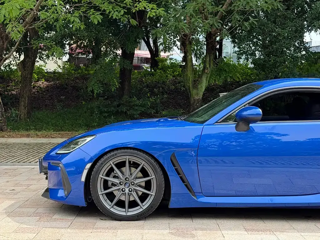 Subaru BRZ 2022 из CN, фото 10