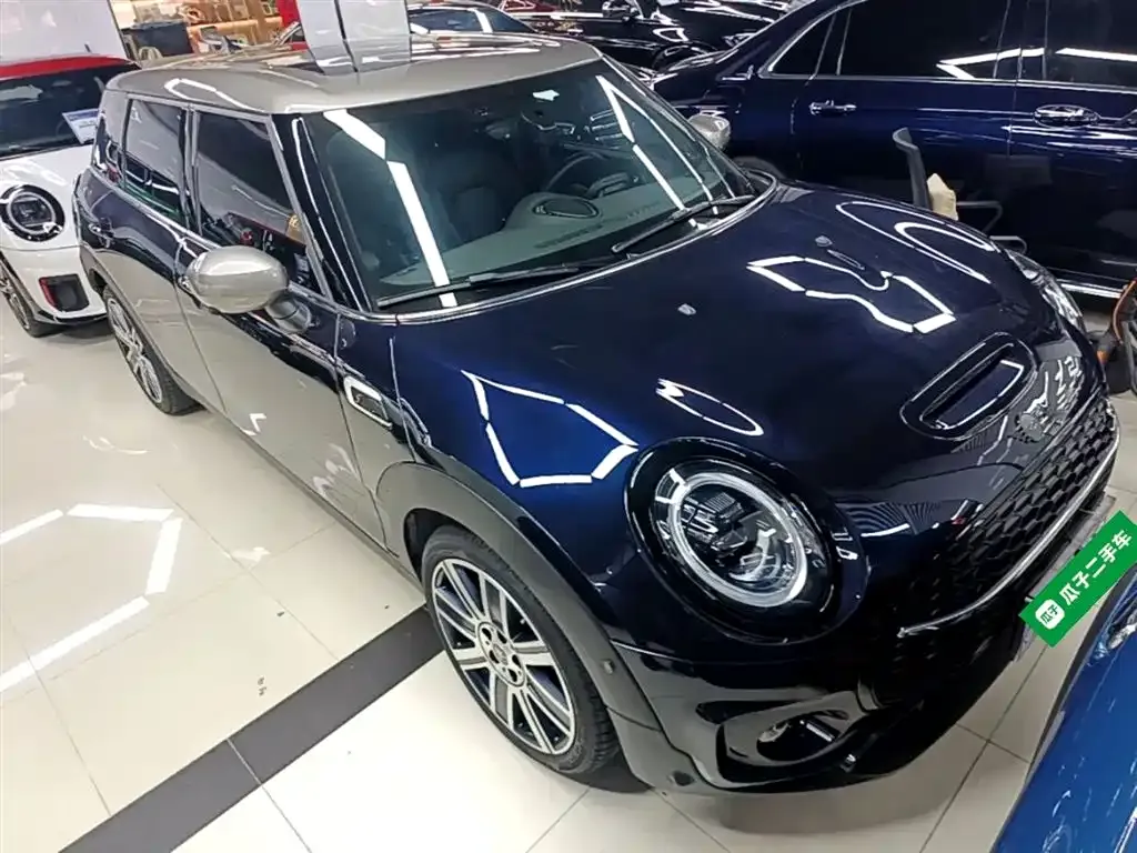 MINI Clubman — фото 8