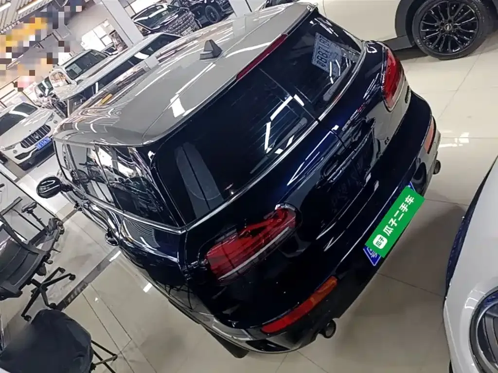 MINI Clubman — фото 4