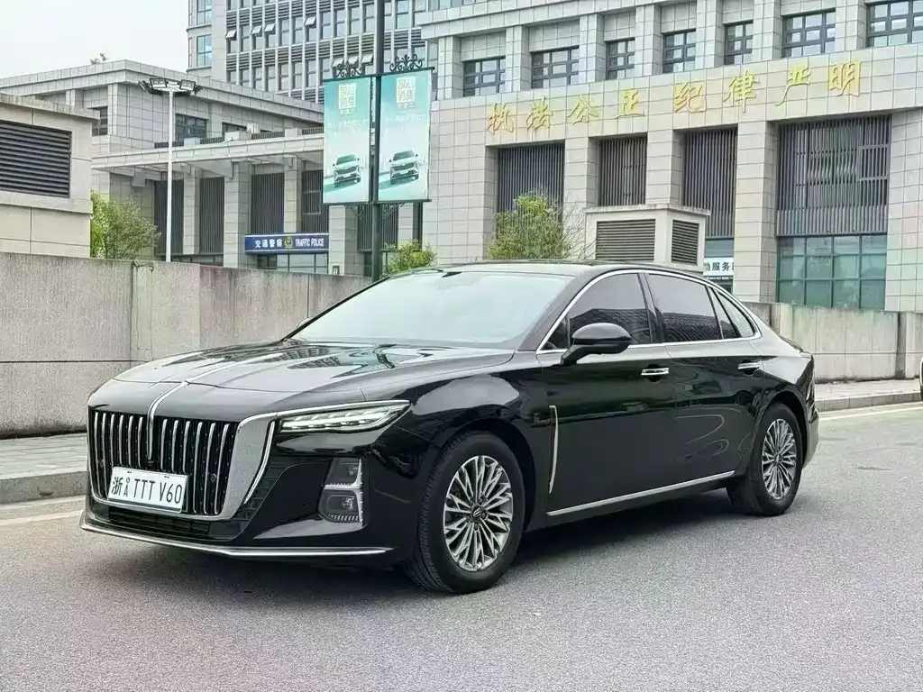 Hongqi H5 — фото 1