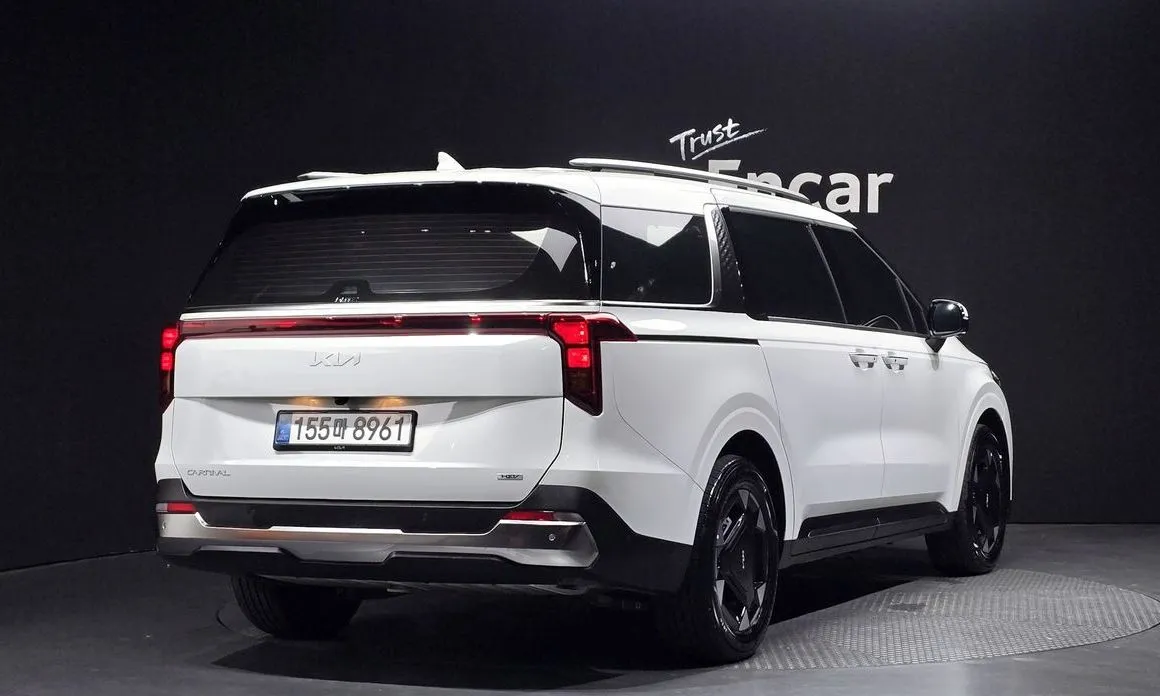 Kia Carnival 2025 из KR, фото 2