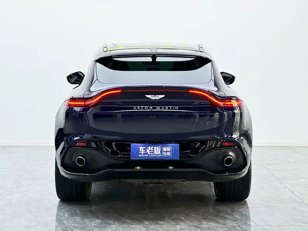 Aston Martin DBX — фото 3