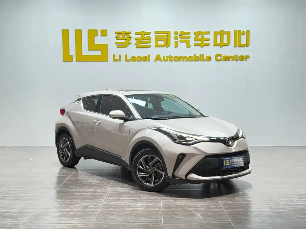 Toyota C-HR — фото 2