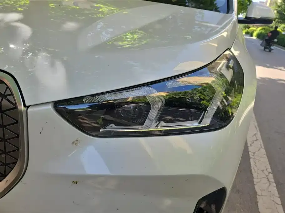 BMW iX1 2025 из CN, фото 2