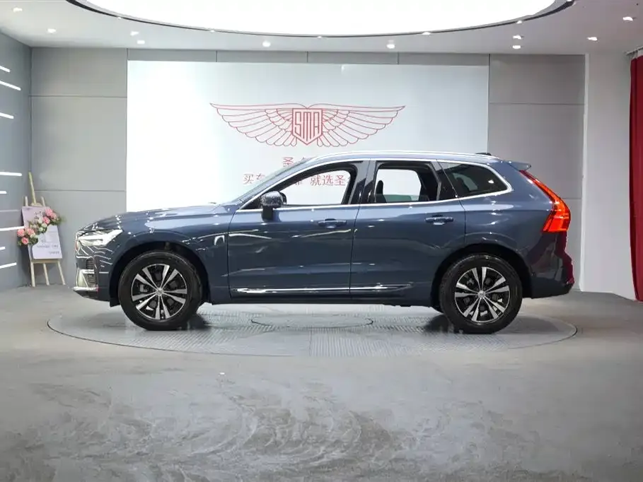 Volvo XC60 2024 из CN, фото 2