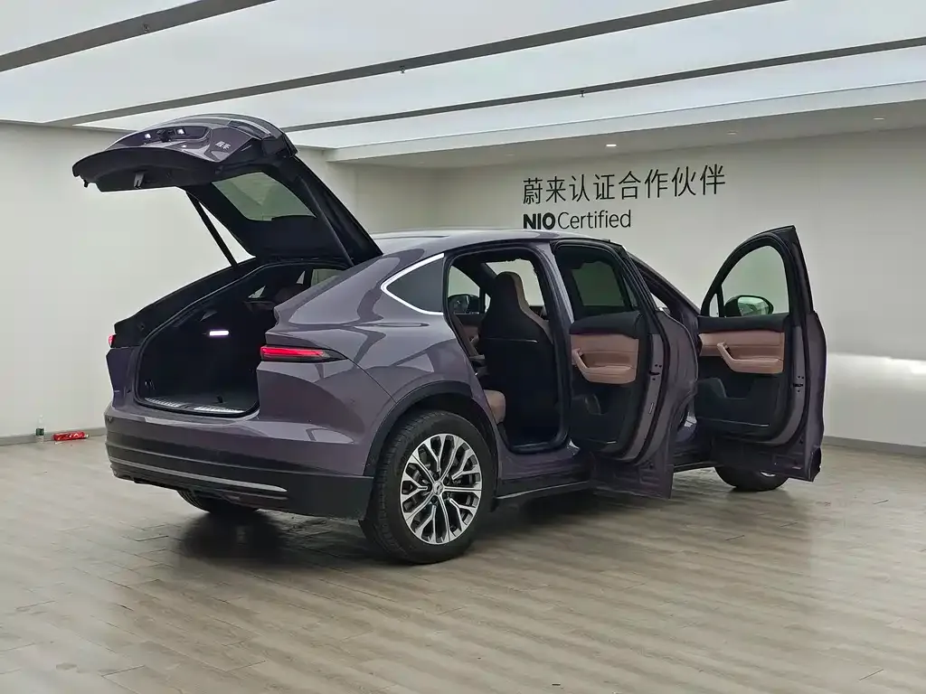 NIO EC6 — фото 10