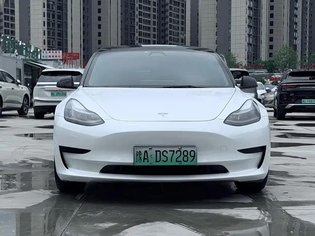 Tesla Model 3 — фото 5