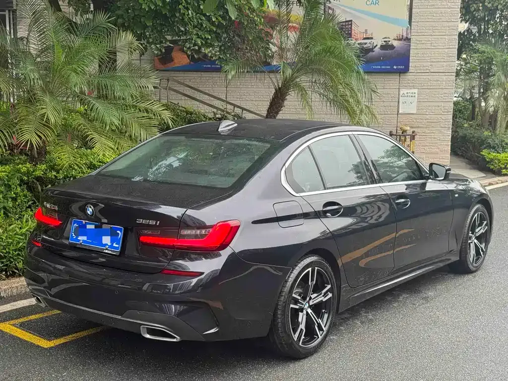 BMW 3 Series 2022 из CN, фото 4