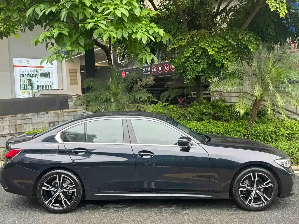 BMW 3 Series 2022 из CN, фото 5