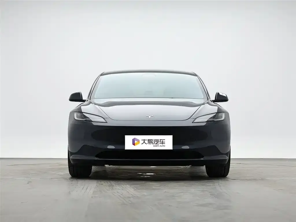 Tesla Model 3 — фото 2