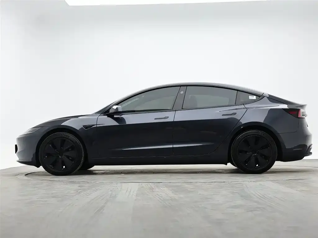Tesla Model 3 — фото 6