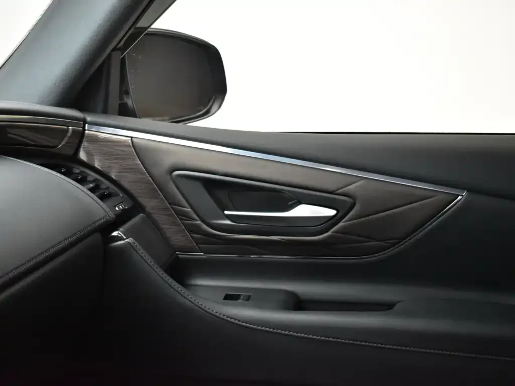 Toyota Alphard — фото 4