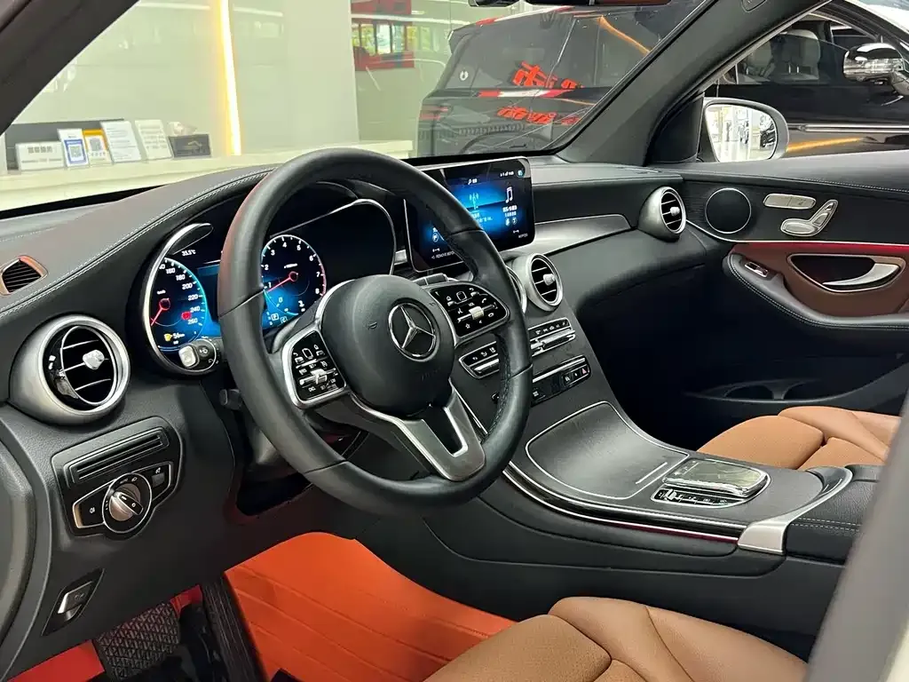 Mercedes-Benz GLC Coupe — фото 10