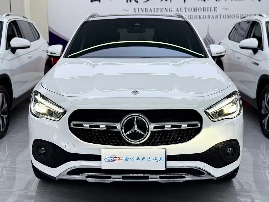 Mercedes-Benz GLA — фото 10