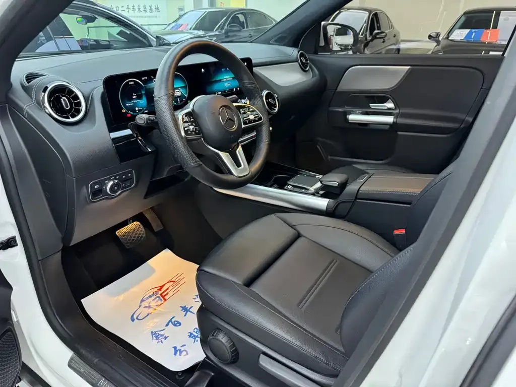 Mercedes-Benz GLA — фото 8
