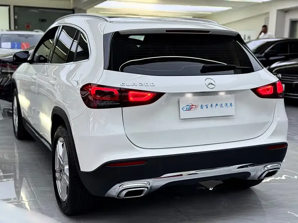 Mercedes-Benz GLA — фото 7