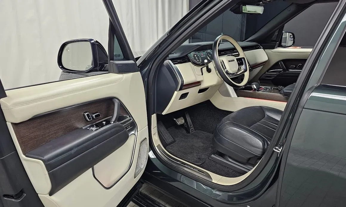 Land Rover Range Rover 2023 из KR, фото 10