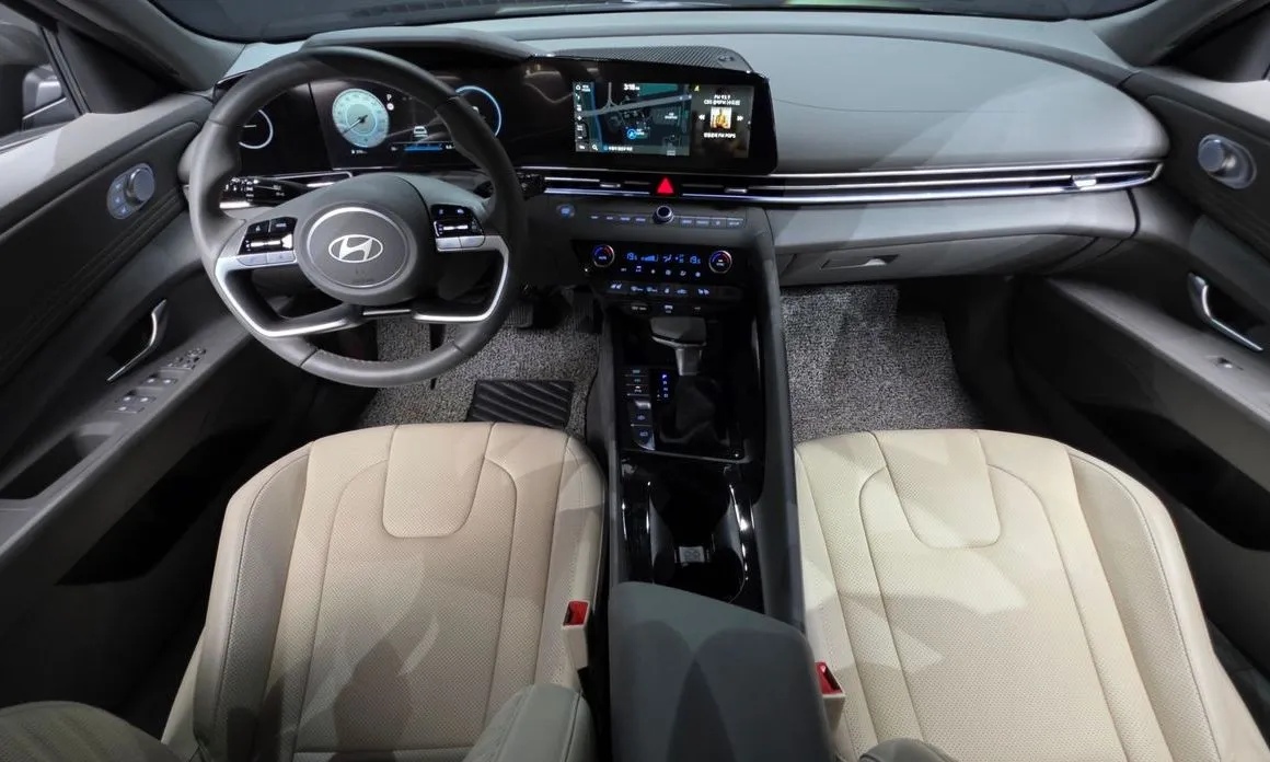 Hyundai AVANTE — фото 6