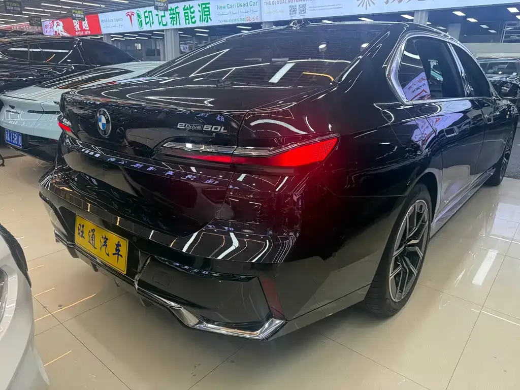 BMW i7 2024 из CN, фото 5