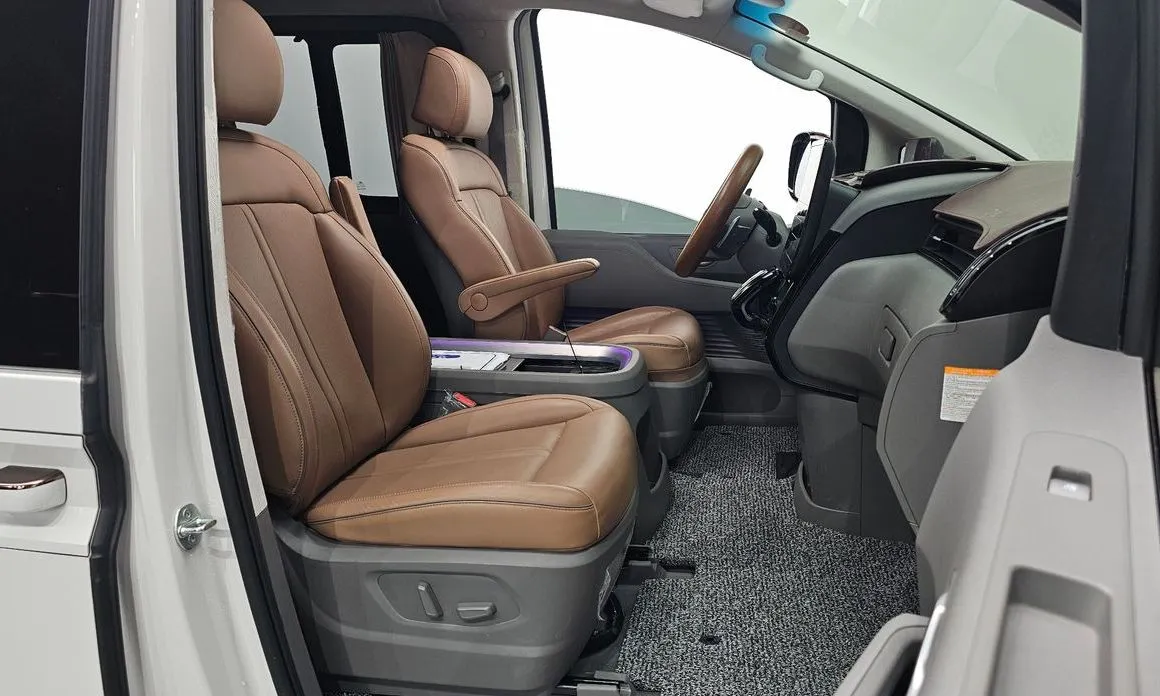 Hyundai Staria 2025 из KR, фото 9