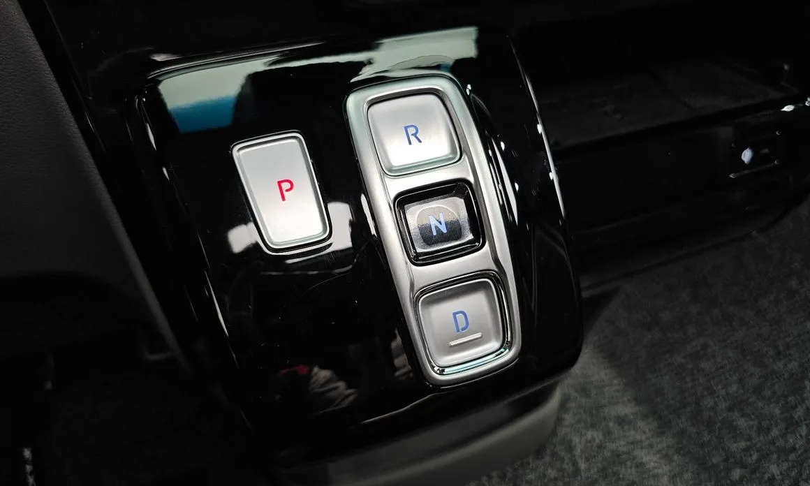 Hyundai Staria 2025 из KR, фото 2
