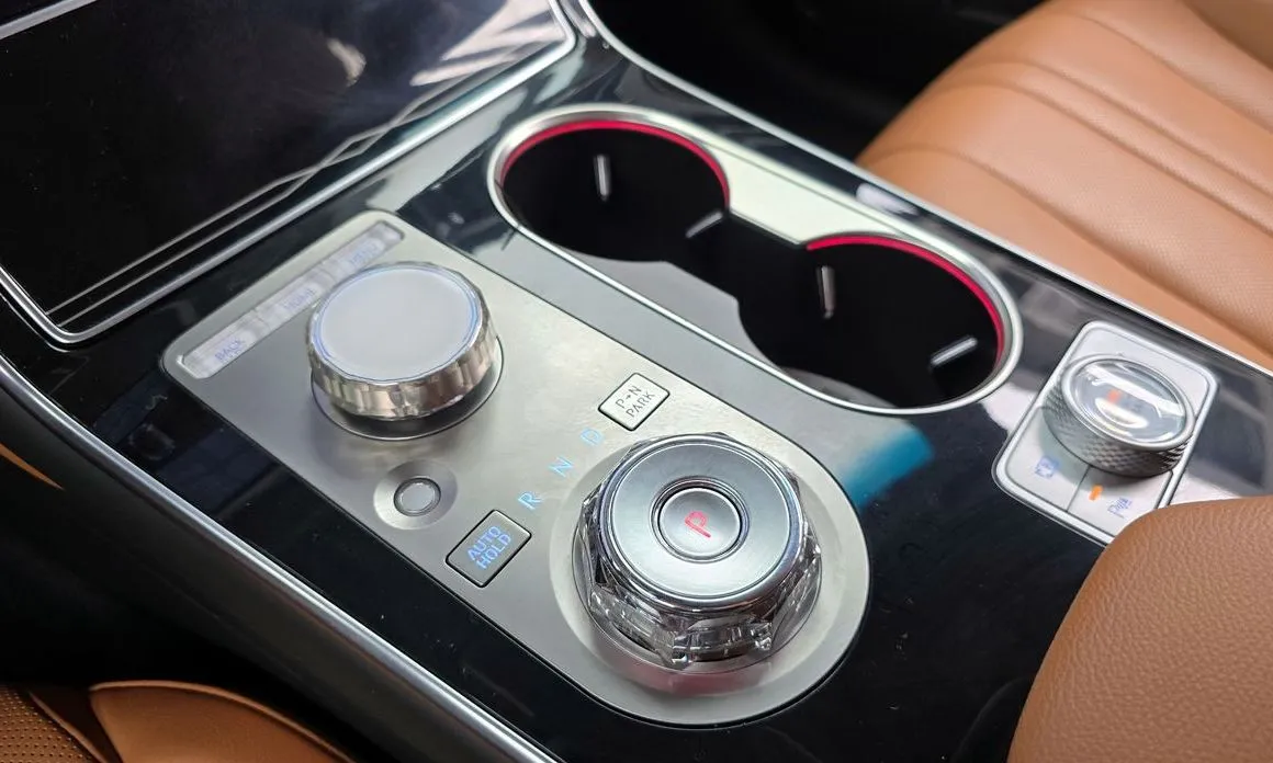 Genesis GV80 — фото 10